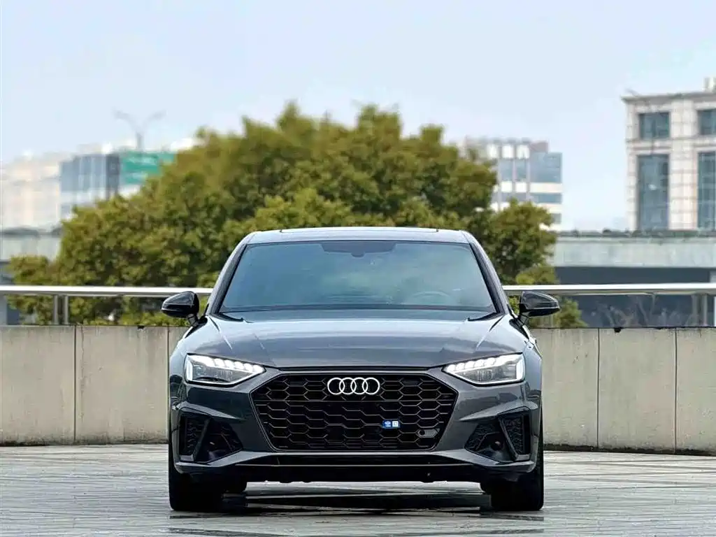 Audi A4 2025