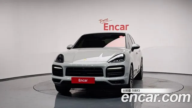 Porsche Cayenne 2022