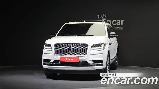 Lincoln Navigator 2021