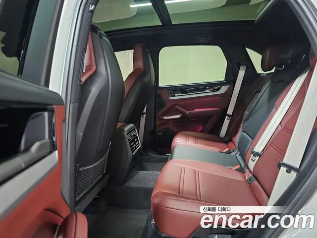Porsche Cayenne 2023