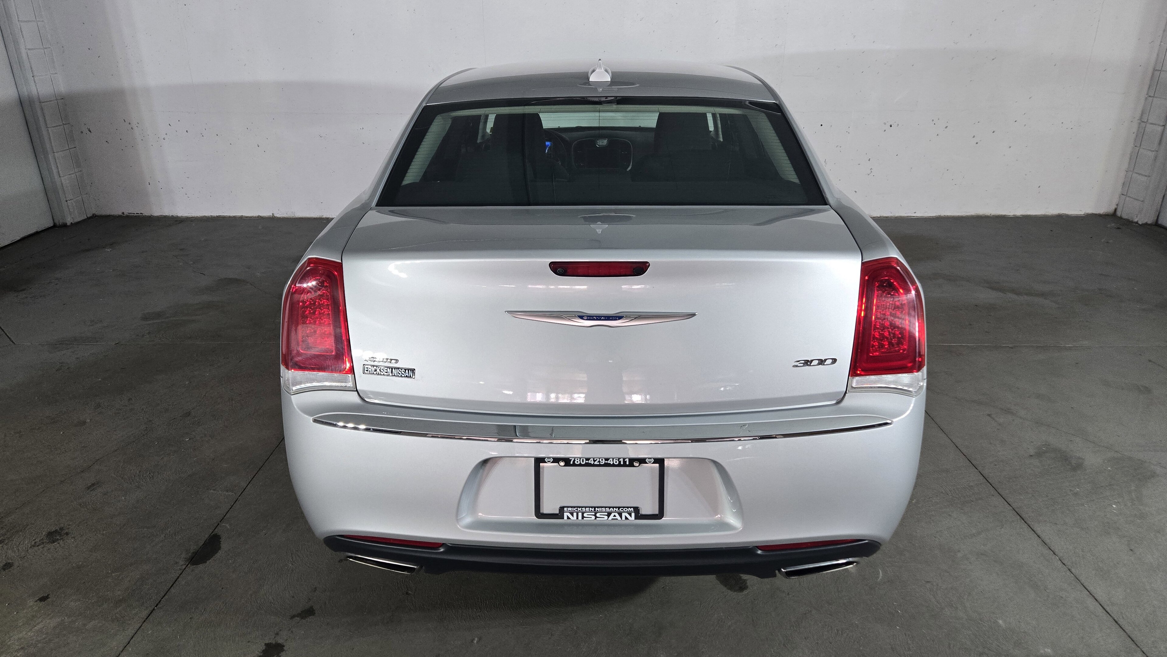Chrysler 300 2023