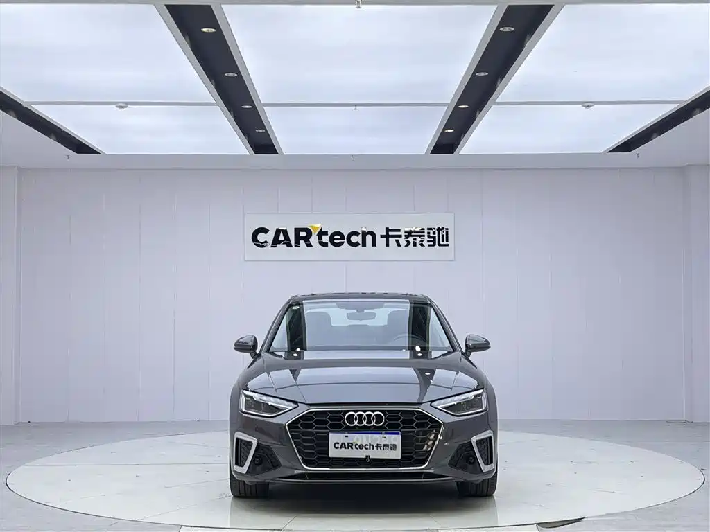 Audi A4 2023
