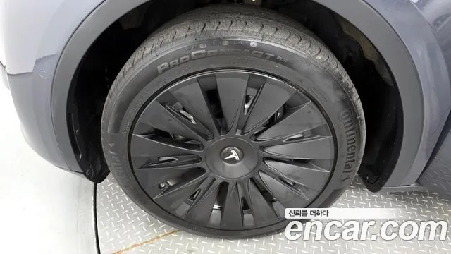 Tesla Model Y 2022