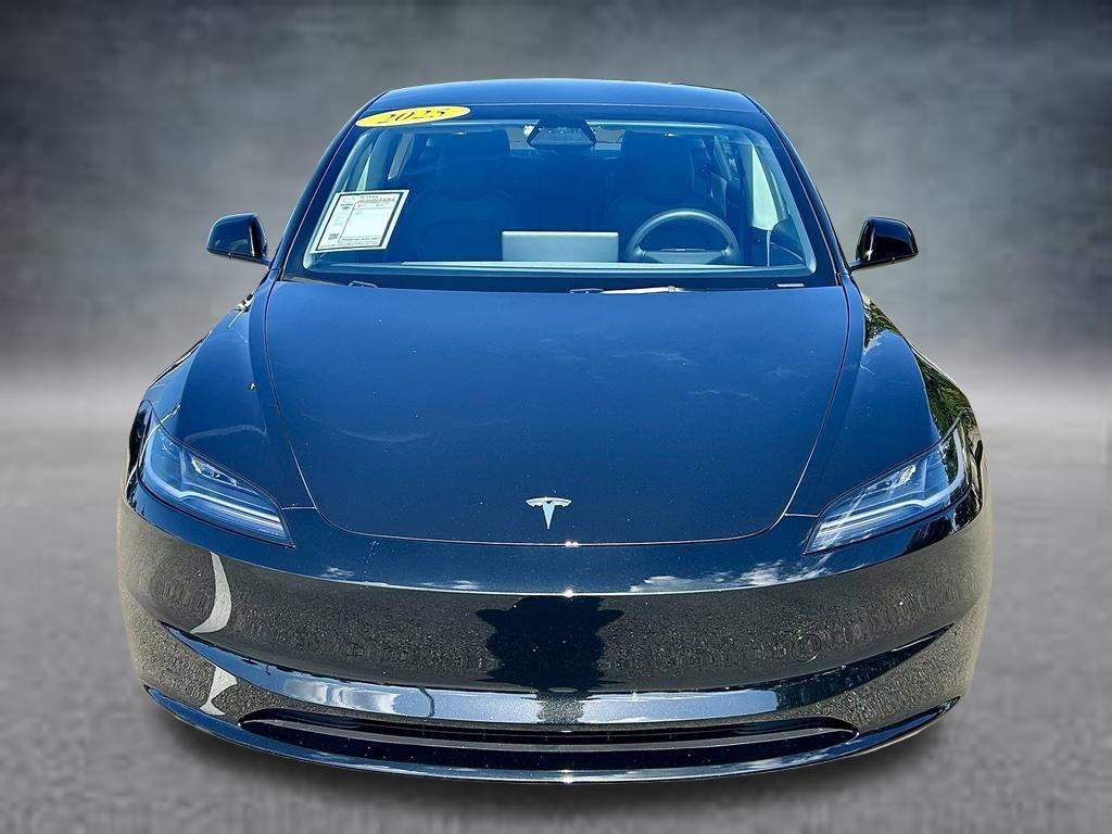 Tesla Model 3 2025