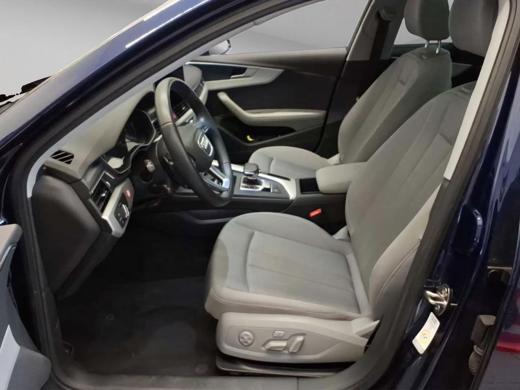 Audi A4 2023