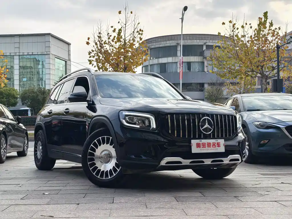 Mercedes-Benz GLB 2021