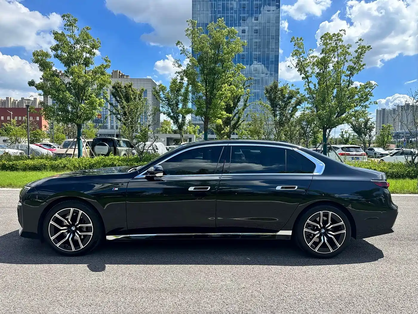 BMW 7 серии 2024