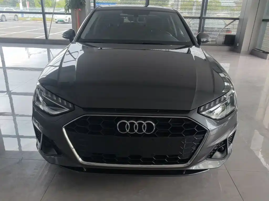 Audi A4 2024