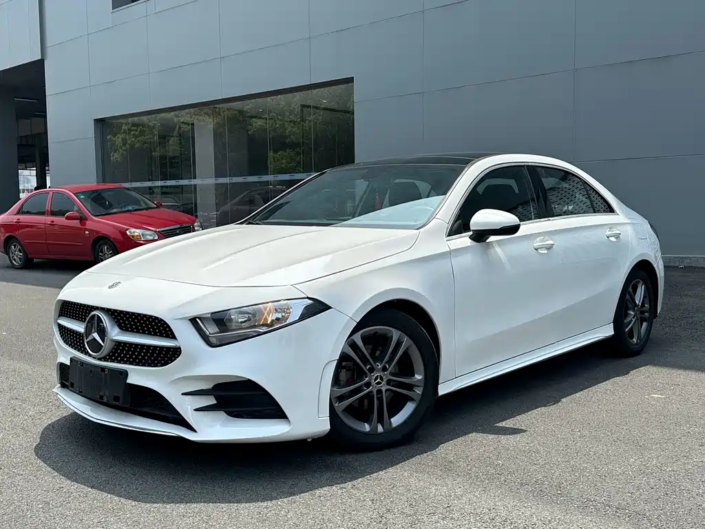 Mercedes-Benz A-Класс 2022