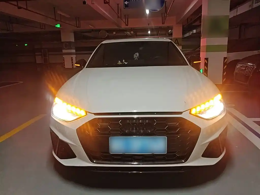 Audi A4 2024
