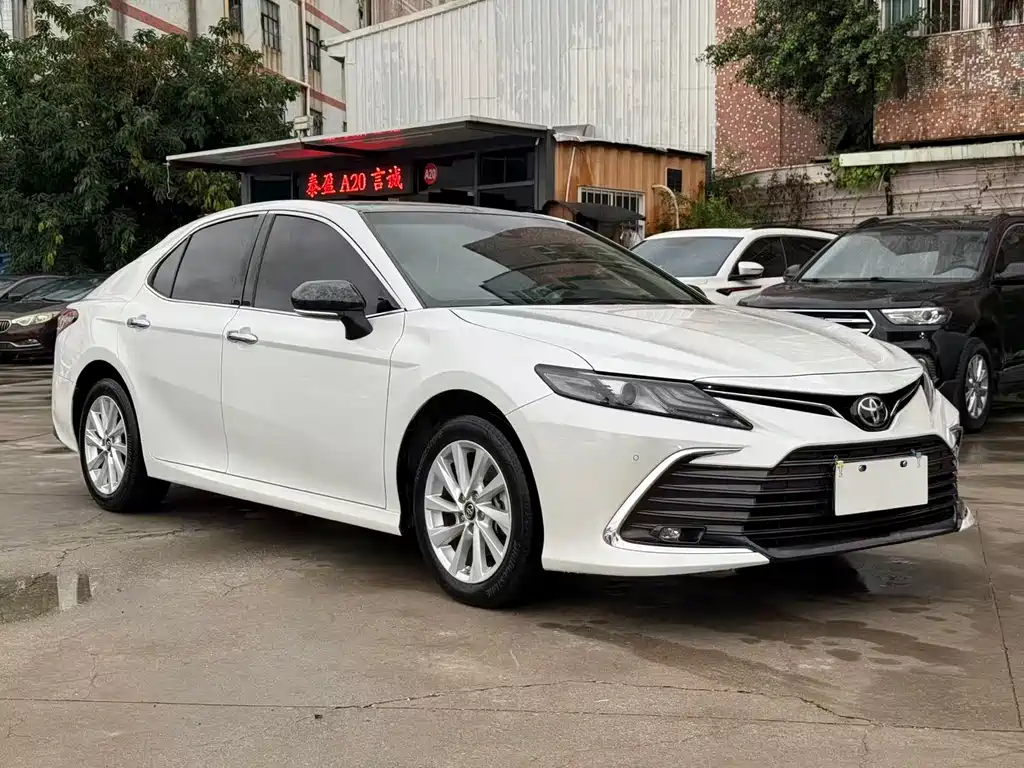 Toyota Camry 2022