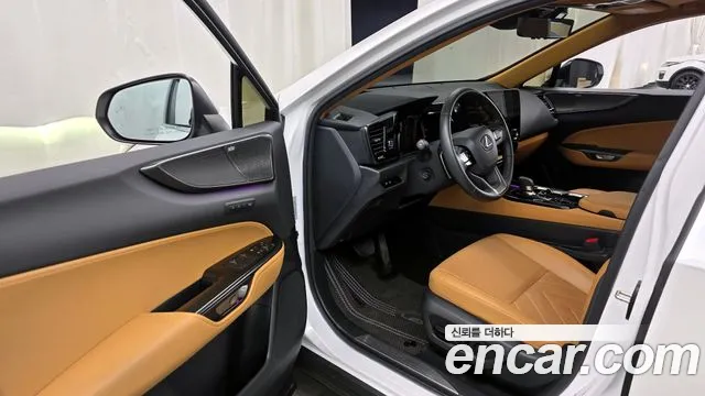 Lexus NX 2024