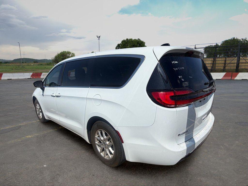 Chrysler Pacifica 2024
