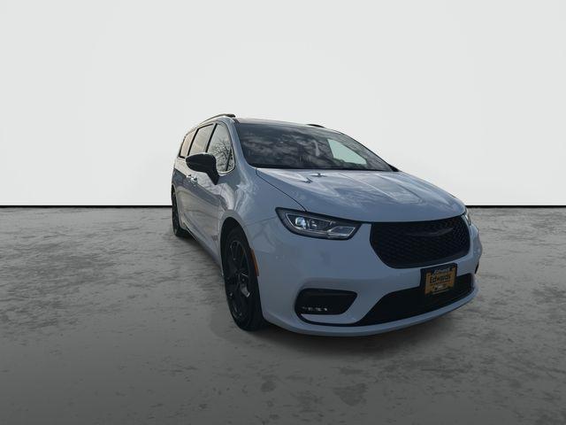 Chrysler Pacifica 2025