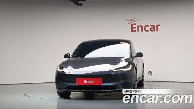 Tesla Model 3 2025