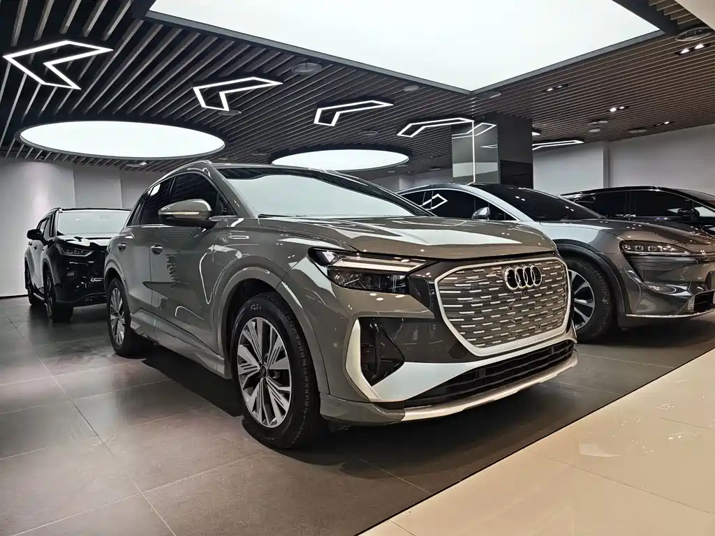 Audi Q4 e-tron 2024