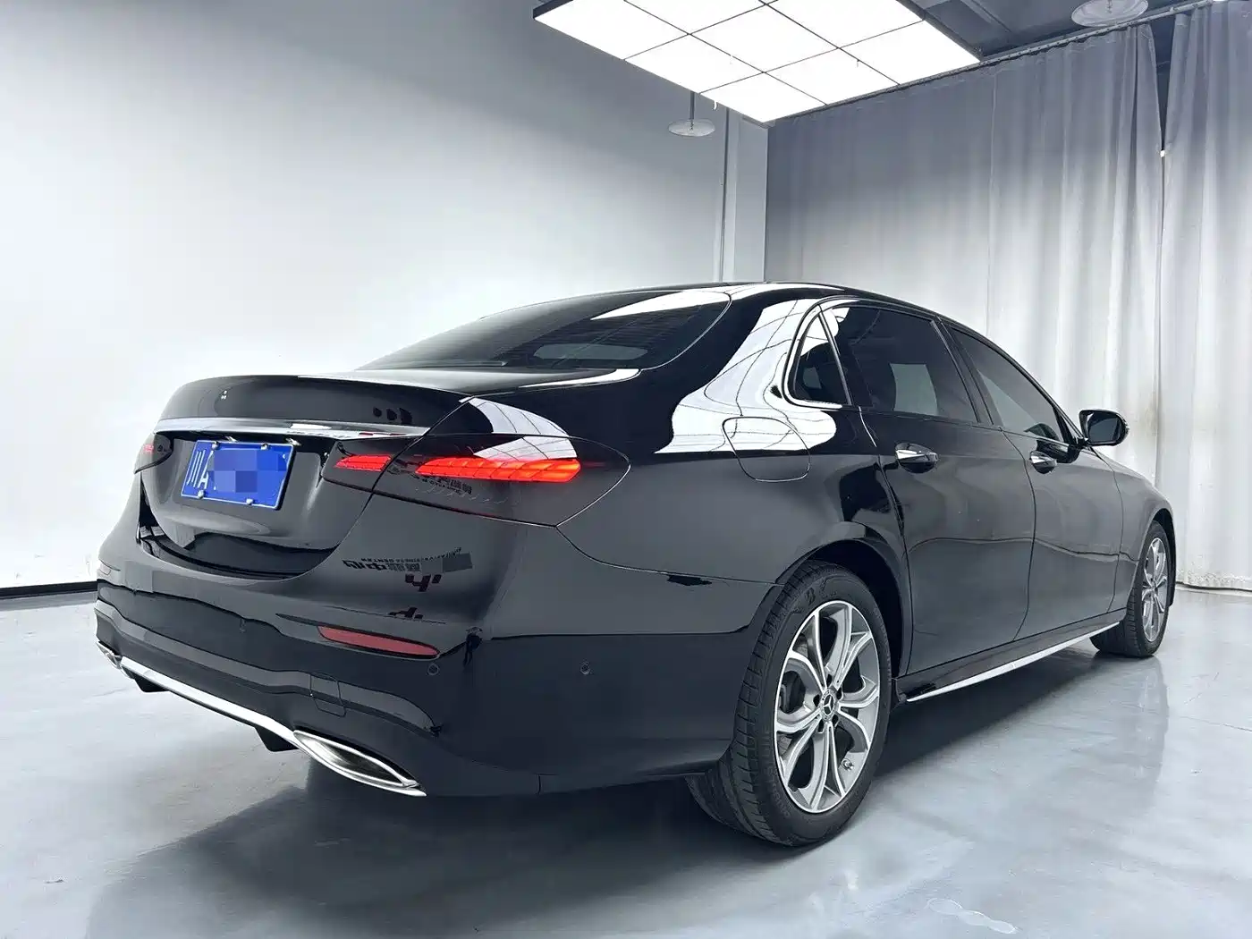 Mercedes-Benz E-Класс 2023