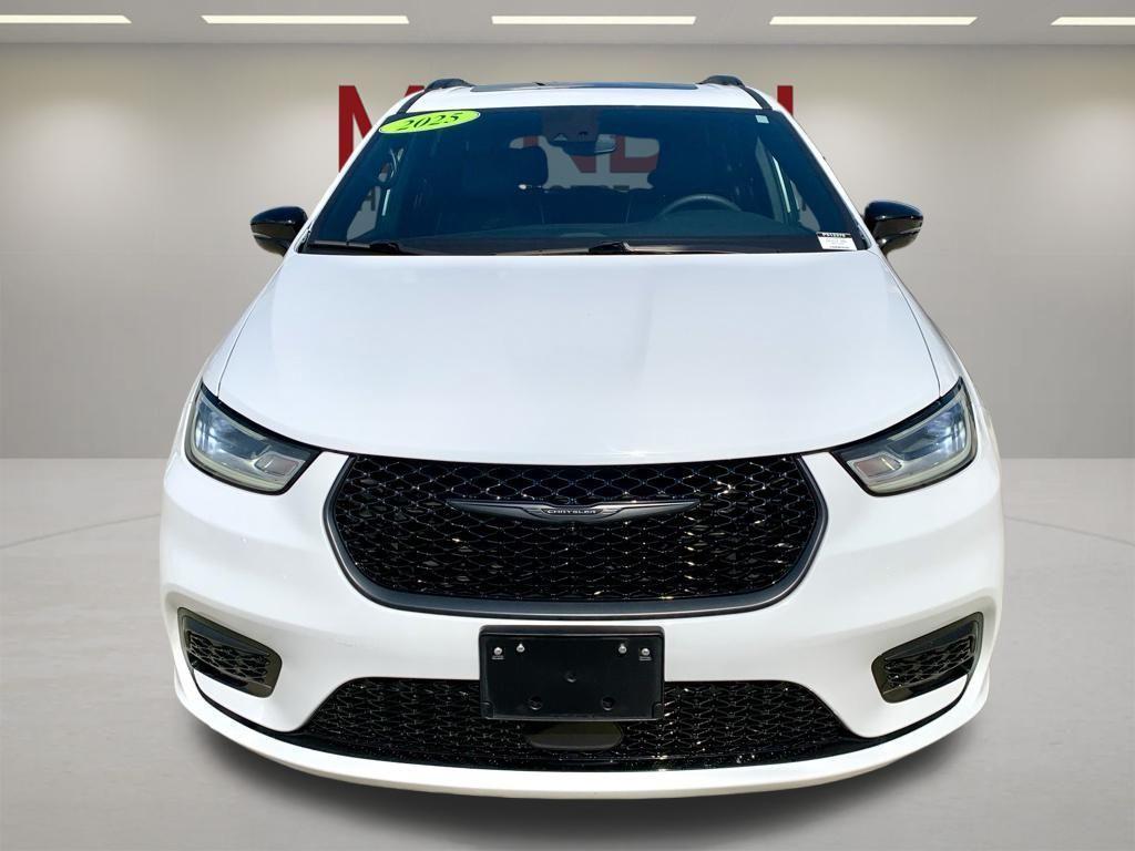 Chrysler Pacifica 2025