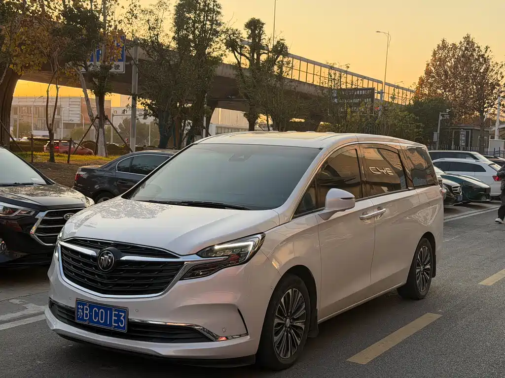 Buick GL8 2022