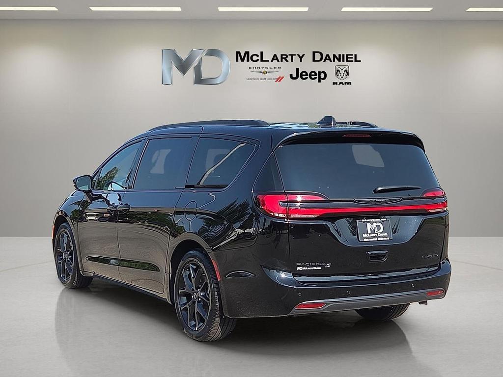 Chrysler Pacifica 2025