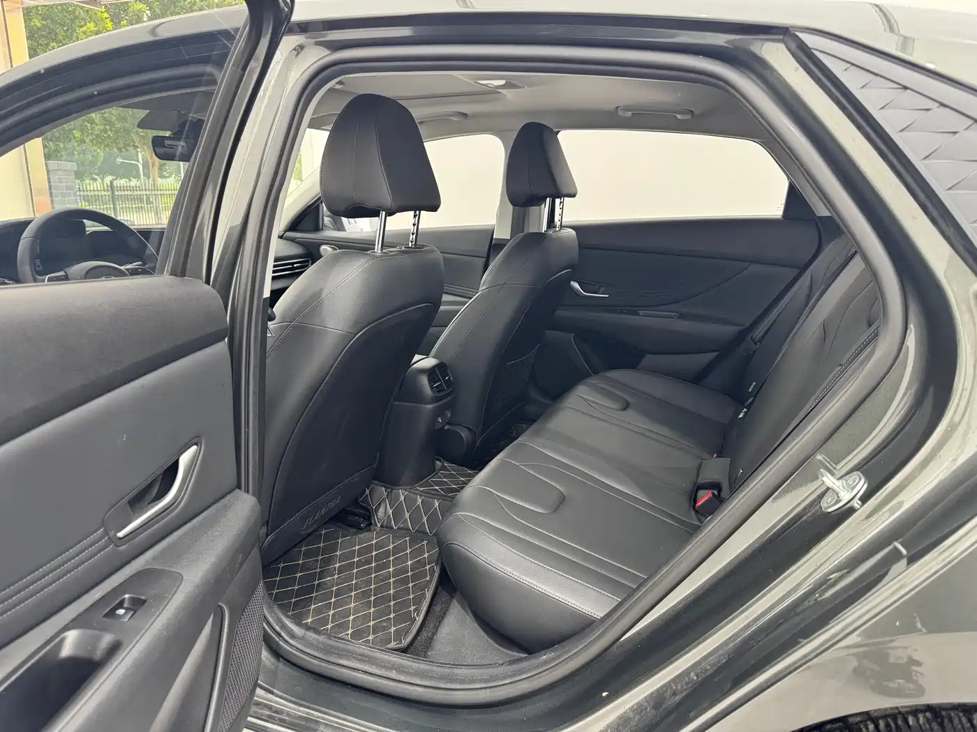 Hyundai Elantra 2024