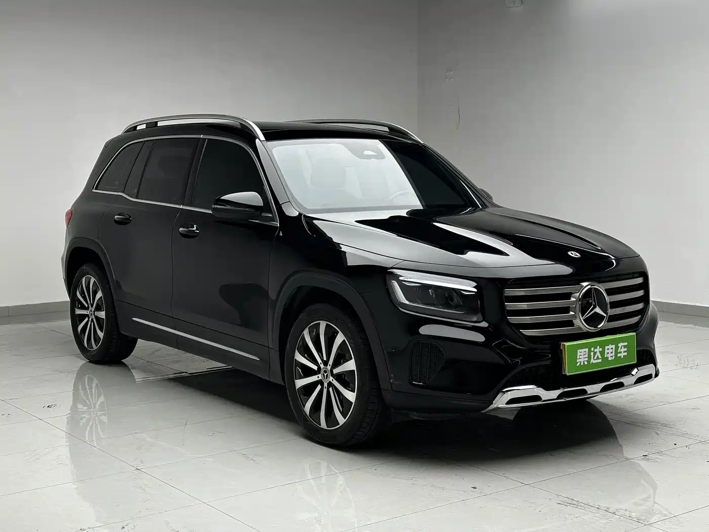 Mercedes-Benz GLB 2024