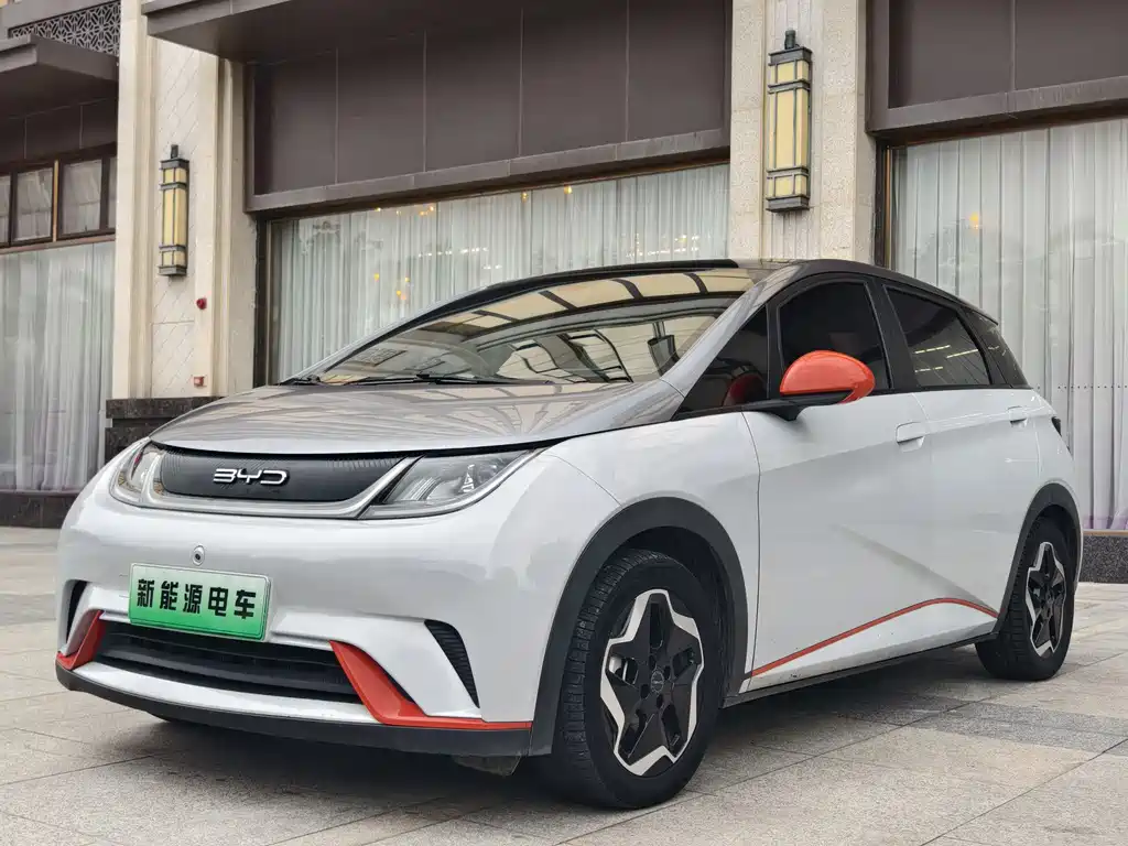 BYD Dolphin 2022