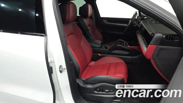 Porsche Cayenne 2023