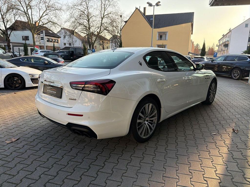 Maserati Ghibli 2022