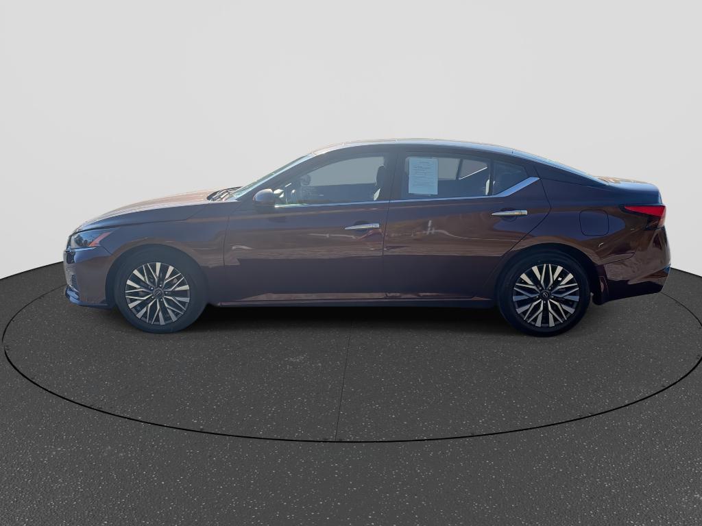 Nissan Altima 2024