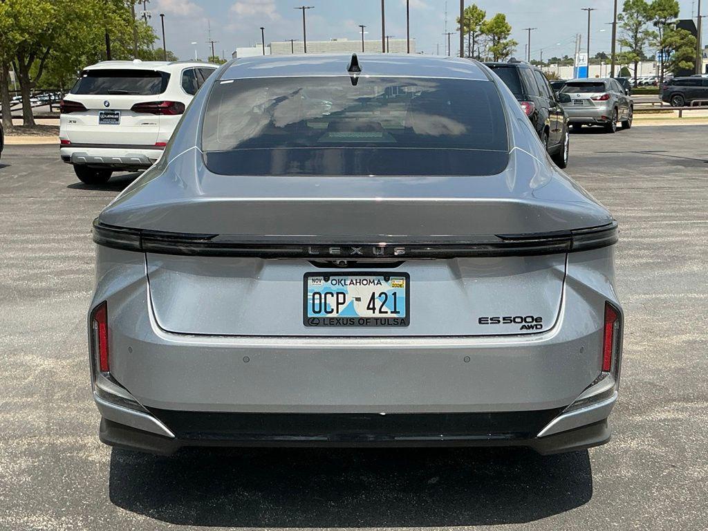 Lexus ES 2026