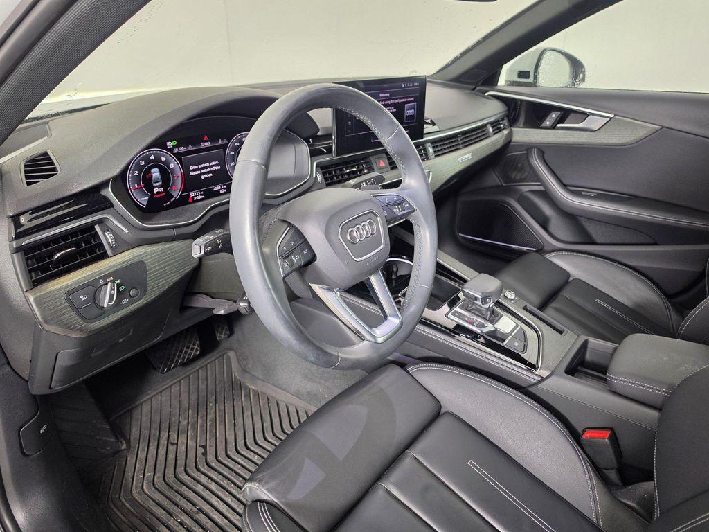 Audi A4 2023