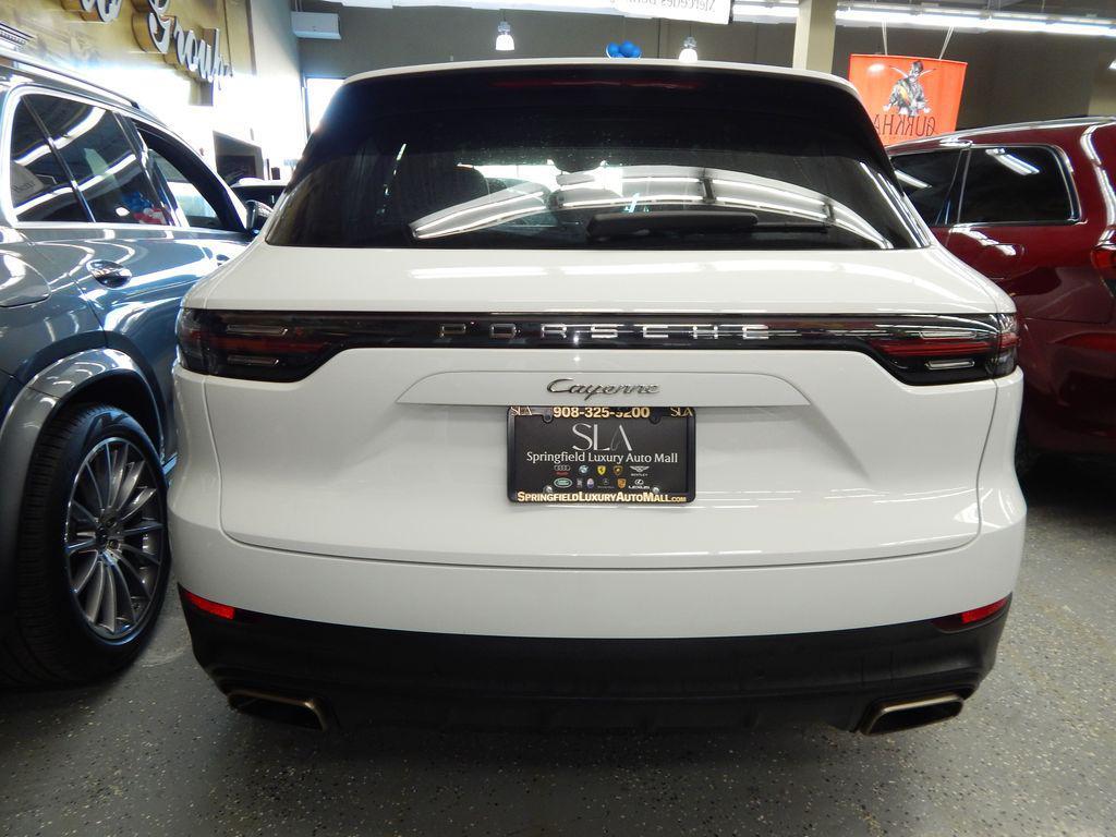 Porsche Cayenne 2023