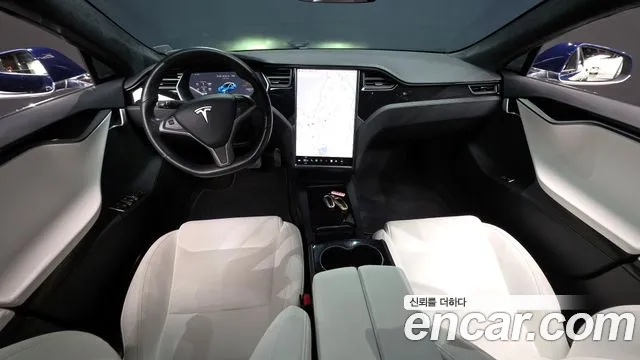 Tesla Model S 2020