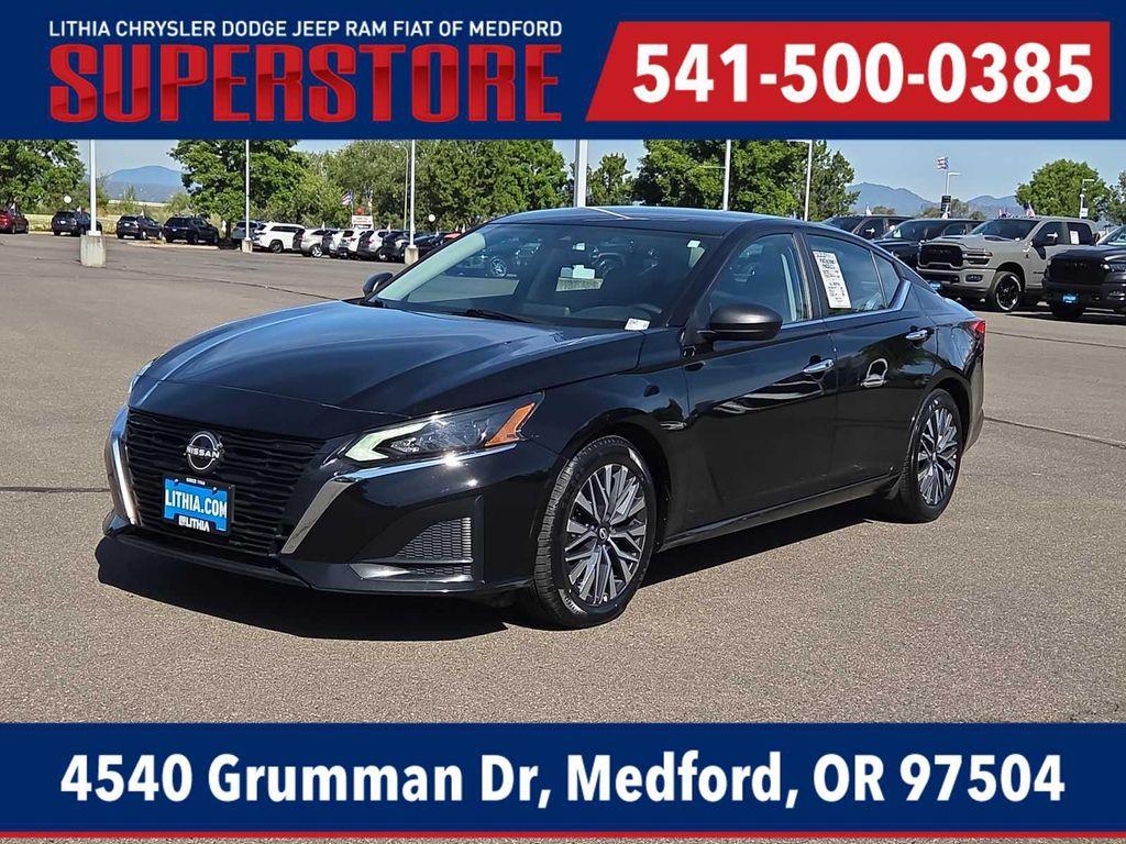 Nissan Altima 2025