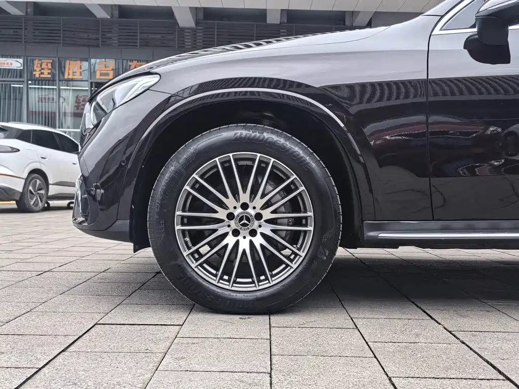 Mercedes-Benz GLC 2024