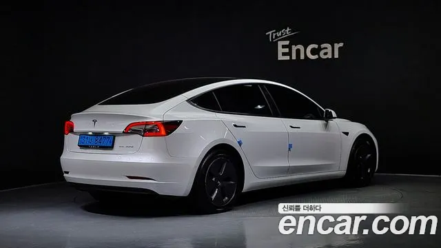 Tesla Model 3 2022