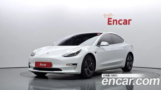 Tesla Model 3 2020