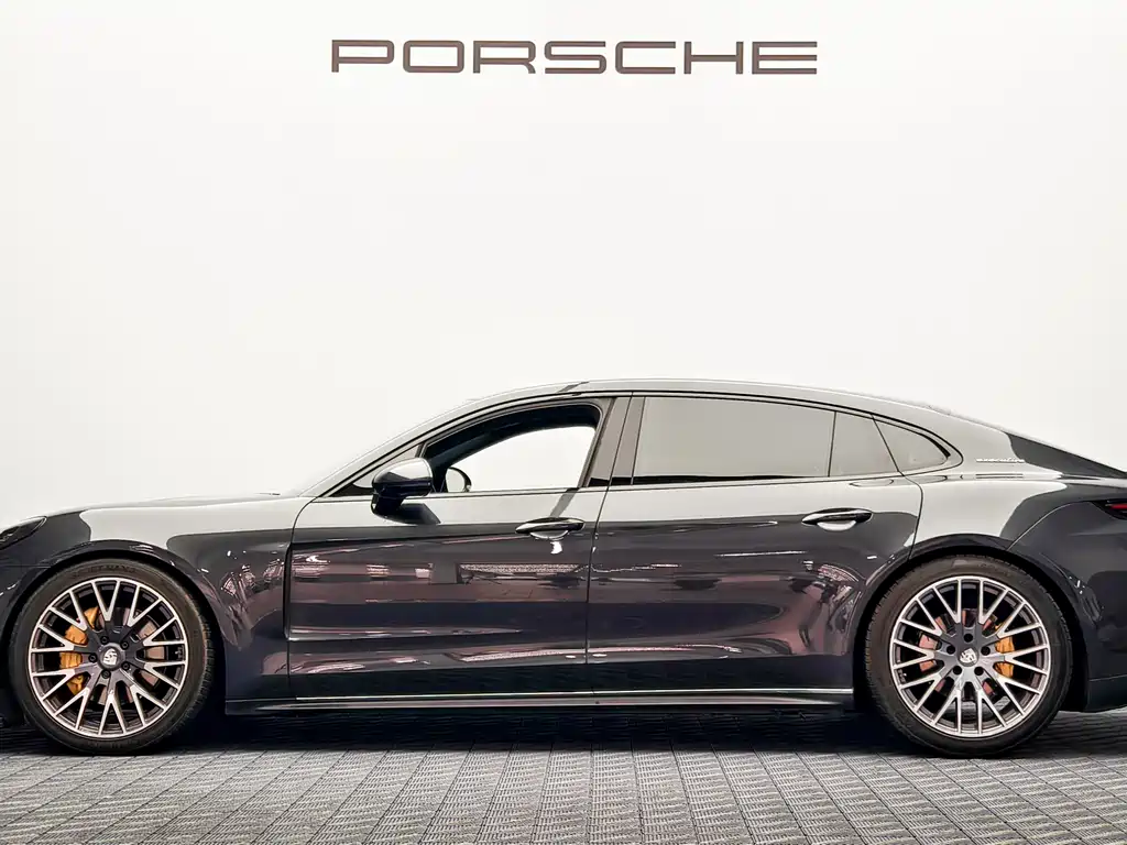 Porsche Panamera 2024