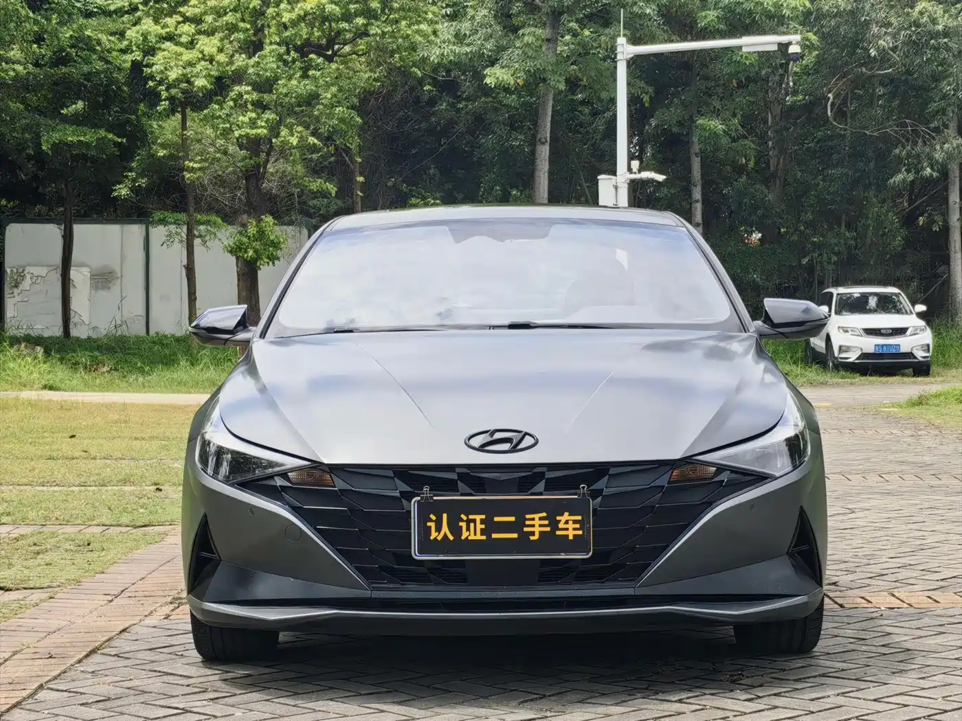 Hyundai Elantra 2022