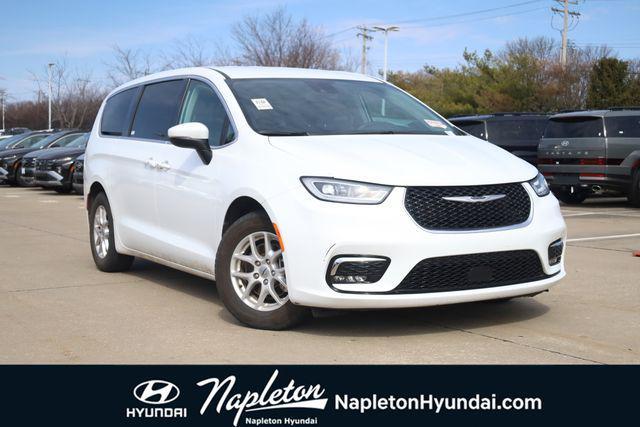Chrysler Pacifica 2023