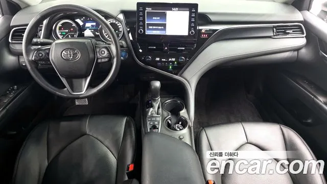 Toyota Camry 2021