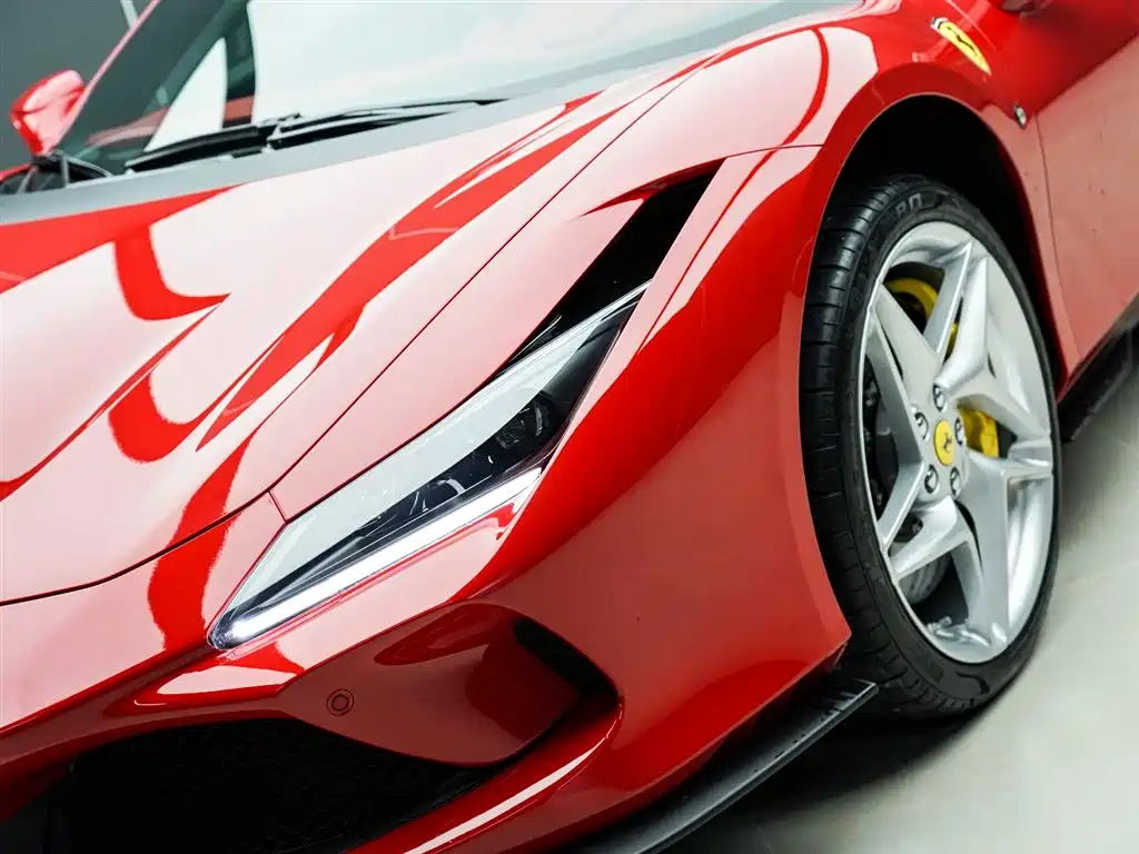Ferrari F8 2022