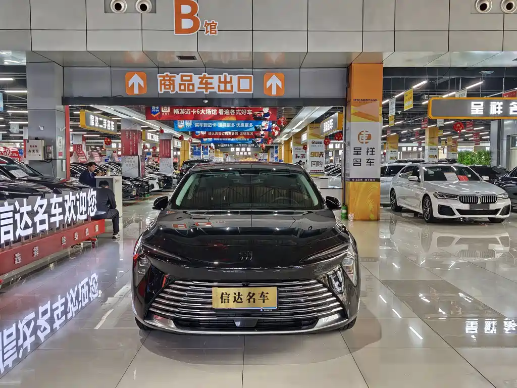 Buick LaCrosse 2025