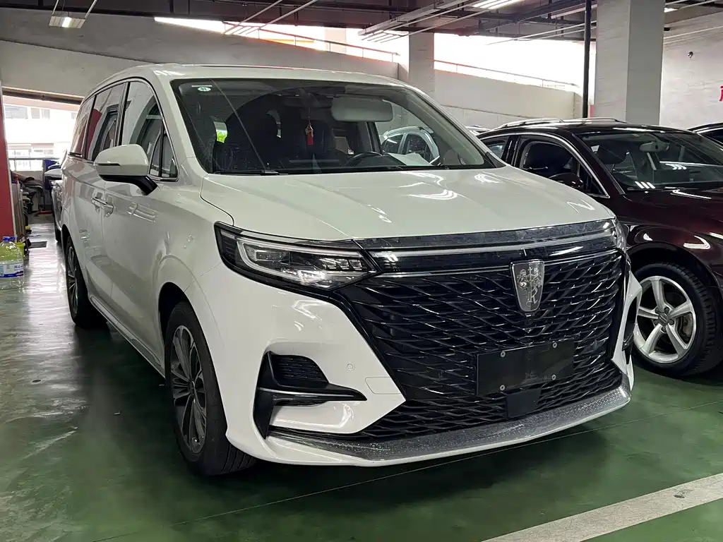 Roewe iMAX8 2021