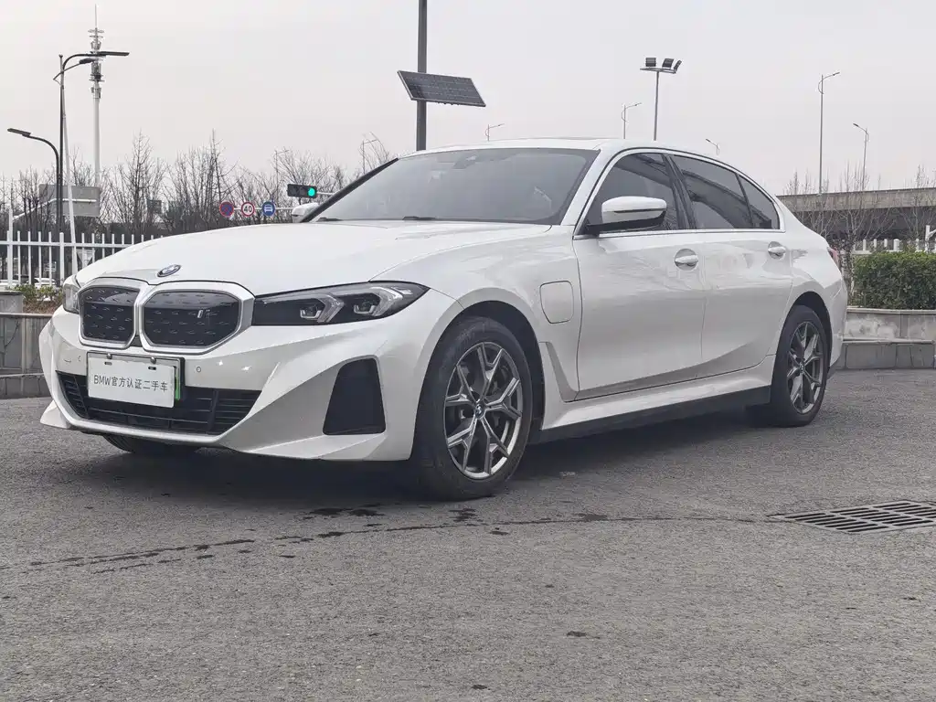 BMW i3 2023