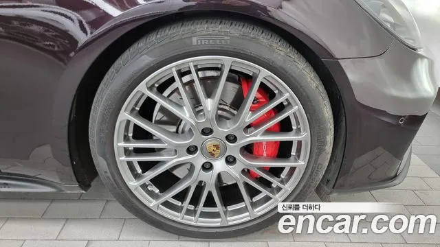 Porsche Panamera 2022