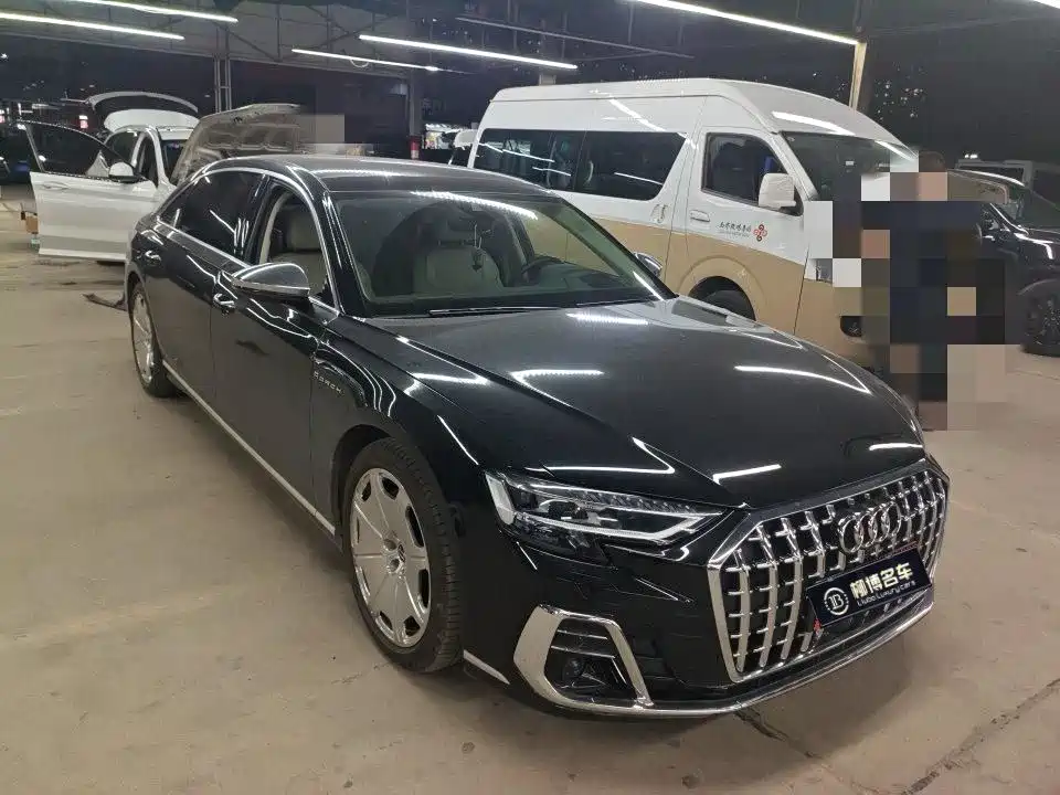 Audi A8 2024