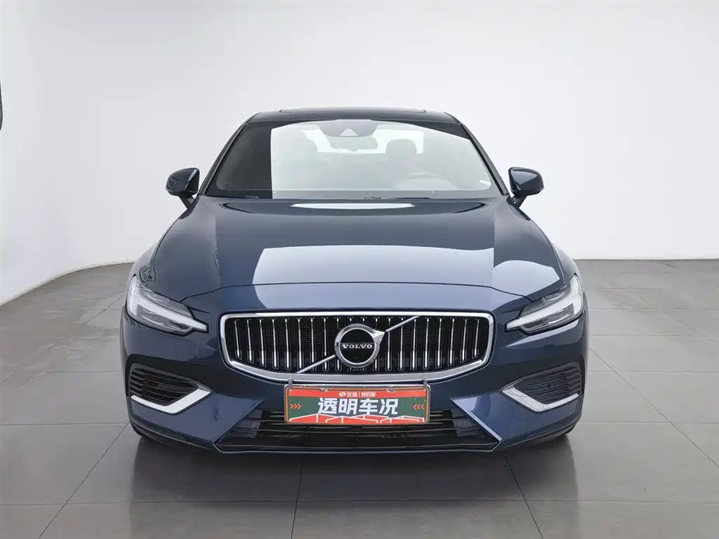 Volvo S60 2022