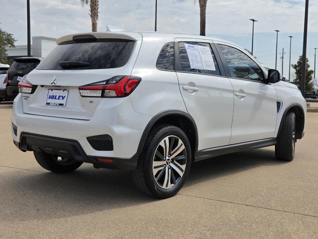 Mitsubishi Outlander Sport 2021